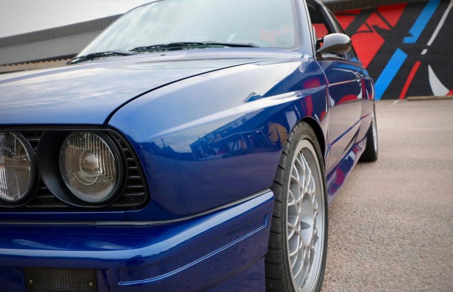 Детали экстерьера BMW M3 Coupe (E30) 1988 года  (фото 19 из 118)